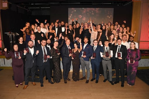 winnersfinalist-hands-up